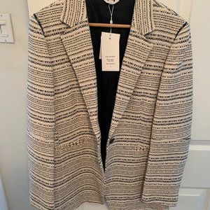 Gorgeous, new with tags Sosken blazer size 14